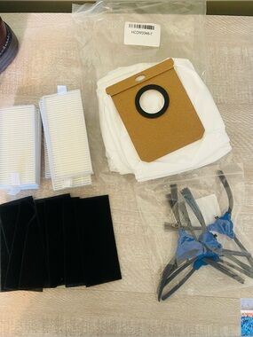 Robot bacuum replacement parts brush roller dust bags filters Eufy
Compatible